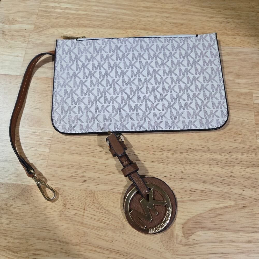 Michael Kors White and Brown Wristlet